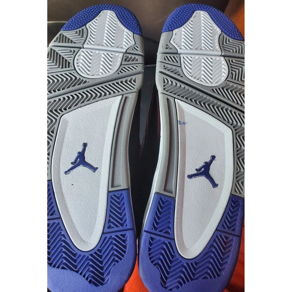 Jordan 4 Retro Alternate Motorsport. Size 9.5